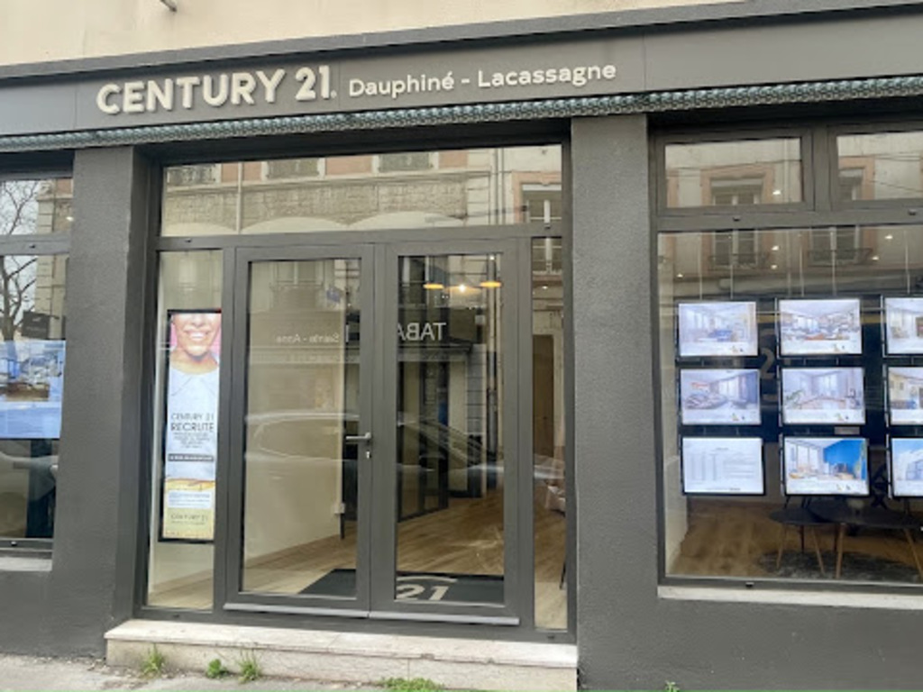 l'équipe de l'agence Dauphiné-Lacassagne