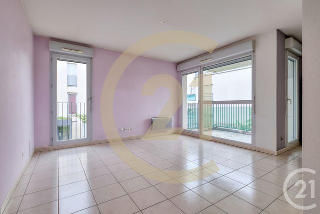 Appartement F3 à vendre - 3 pièces - 58.27 m2 - MEYZIEU - 69 - RHONE-ALPES - Century 21 Dauphiné-Lacassagne