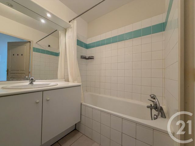 Appartement T2 à vendre - 2 pièces - 42.79 m2 - LYON - 69003 - RHONE-ALPES - Century 21 Dauphiné-Lacassagne