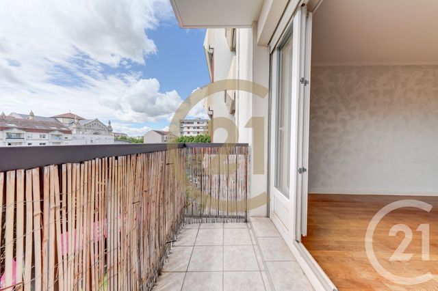 Appartement T3 à vendre - 4 pièces - 80.05 m2 - LYON - 69003 - RHONE-ALPES - Century 21 Dauphiné-Lacassagne