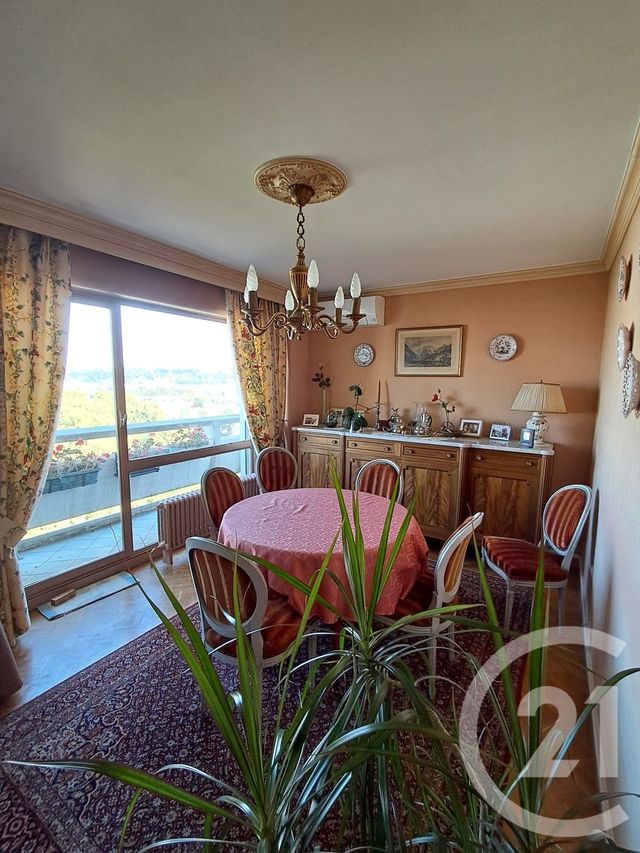 Afficher la photo en grand Appartement T6 à vendre - 5 pièces - 128.28 m2 - VILLEURBANNE - 69 - RHONE-ALPES - Century 21 Dauphiné-Lacassagne