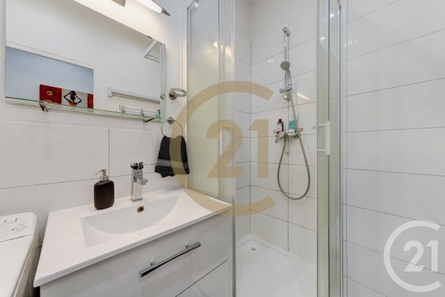 Appartement T3 à vendre - 3 pièces - 56.37 m2 - LYON - 69003 - RHONE-ALPES - Century 21 Dauphiné-Lacassagne