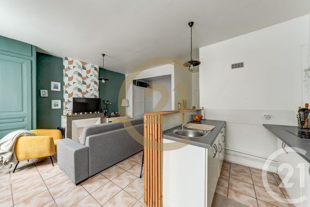 Appartement T1 à vendre - 1 pièce - 31.2 m2 - LYON - 69003 - RHONE-ALPES - Century 21 Dauphiné-Lacassagne