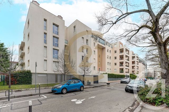 Appartement T3 à vendre - 3 pièces - 60.6 m2 - LYON - 69003 - RHONE-ALPES - Century 21 Dauphiné-Lacassagne