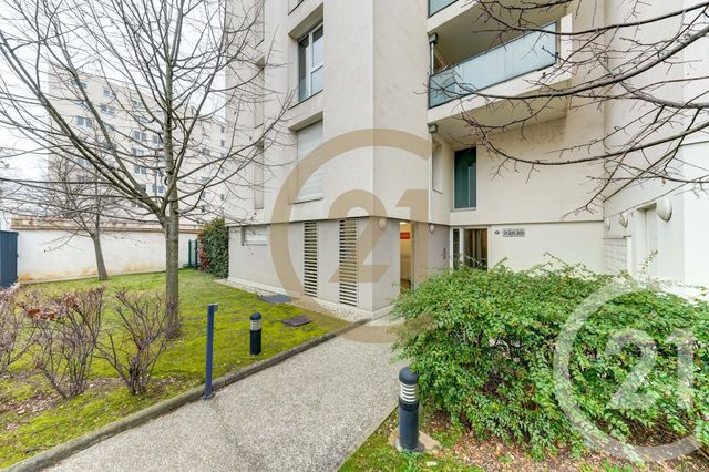 Appartement T3 à vendre - 3 pièces - 60.6 m2 - LYON - 69003 - RHONE-ALPES - Century 21 Dauphiné-Lacassagne