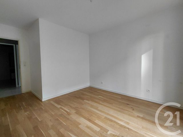 Appartement T3 à vendre - 3 pièces - 60.6 m2 - LYON - 69003 - RHONE-ALPES - Century 21 Dauphiné-Lacassagne
