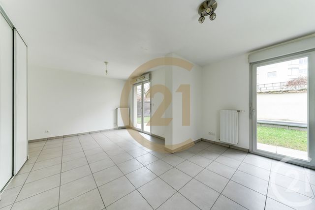 Appartement T3 à vendre - 3 pièces - 60.6 m2 - LYON - 69003 - RHONE-ALPES - Century 21 Dauphiné-Lacassagne