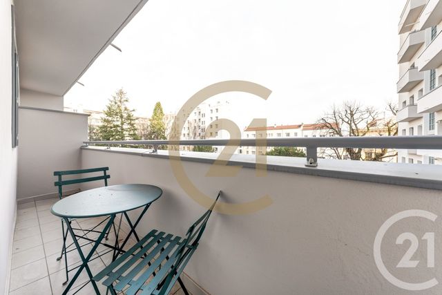 Appartement F3 à vendre - 3 pièces - 62.04 m2 - LYON - 69008 - RHONE-ALPES - Century 21 Dauphiné-Lacassagne
