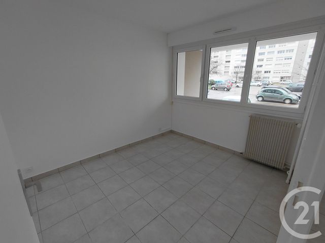 Appartement T2 à louer - 2 pièces - 54.53 m2 - LYON - 69008 - RHONE-ALPES - Century 21 Dauphiné-Lacassagne