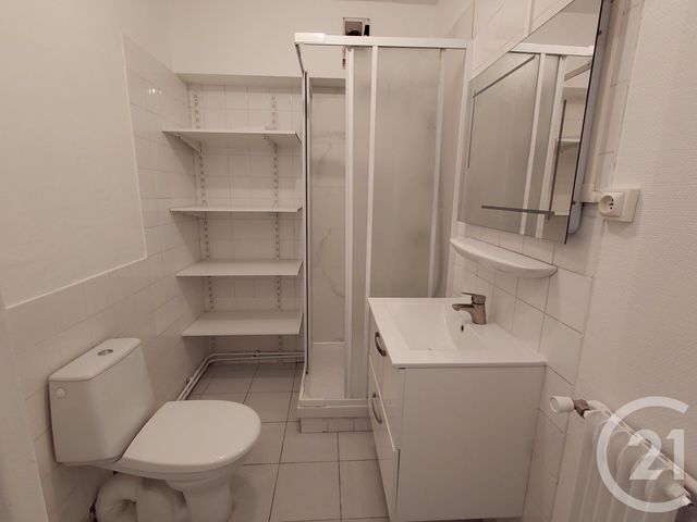 Appartement T2 à louer - 2 pièces - 54.53 m2 - LYON - 69008 - RHONE-ALPES - Century 21 Dauphiné-Lacassagne