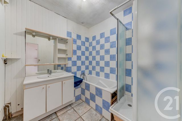 Appartement F2 à vendre - 2 pièces - 49.1 m2 - LYON - 69003 - RHONE-ALPES - Century 21 Dauphiné-Lacassagne
