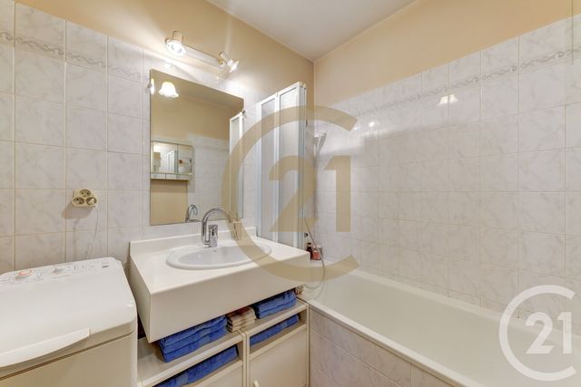 Appartement F2 à vendre - 2 pièces - 52.45 m2 - LYON - 69003 - RHONE-ALPES - Century 21 Dauphiné-Lacassagne