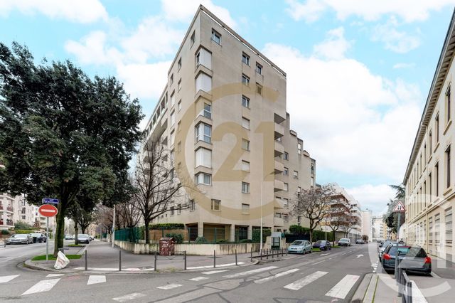Appartement F2 à vendre - 2 pièces - 52.45 m2 - LYON - 69003 - RHONE-ALPES - Century 21 Dauphiné-Lacassagne