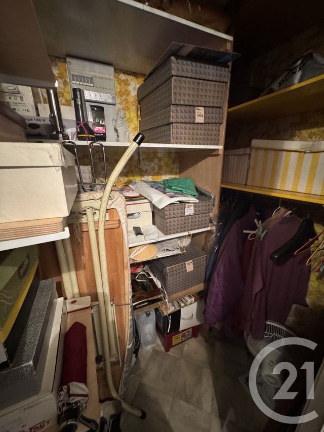 Appartement F3 à vendre - 3 pièces - 65.42 m2 - ST PRIEST - 69 - RHONE-ALPES - Century 21 Dauphiné-Lacassagne