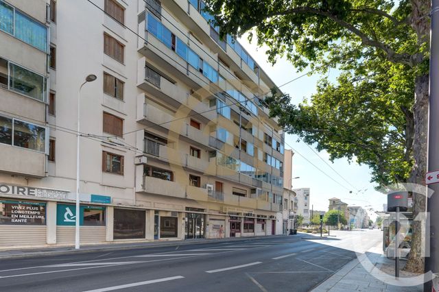 Appartement T3 à vendre - 3 pièces - 72.79 m2 - LYON - 69003 - RHONE-ALPES - Century 21 Dauphiné-Lacassagne