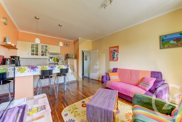 Appartement T2 à vendre - 2 pièces - 42.74 m2 - LYON - 69003 - RHONE-ALPES - Century 21 Dauphiné-Lacassagne