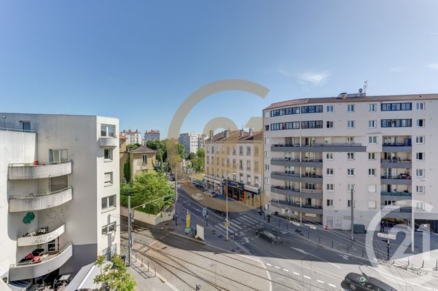 Appartement T2 à vendre - 2 pièces - 42.74 m2 - LYON - 69003 - RHONE-ALPES - Century 21 Dauphiné-Lacassagne