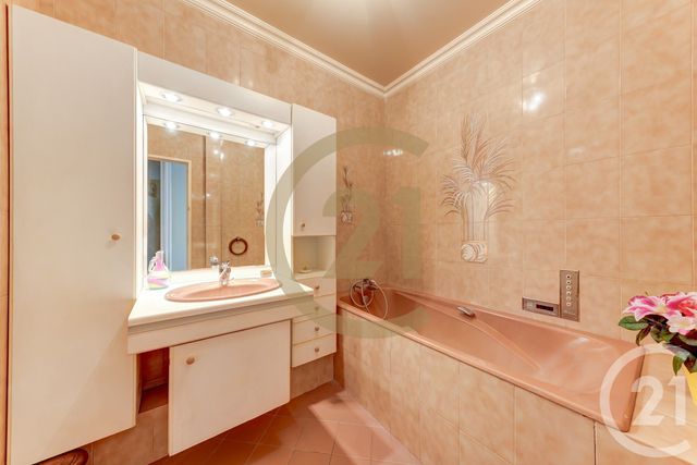 Appartement T4 à vendre - 4 pièces - 97.01 m2 - LYON - 69003 - RHONE-ALPES - Century 21 Dauphiné-Lacassagne