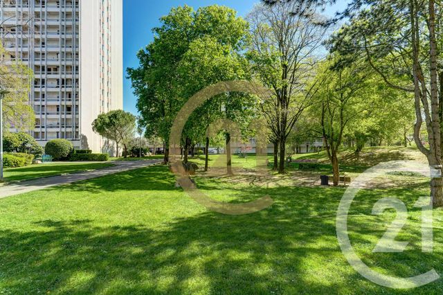 Appartement F3 à vendre - 3 pièces - 61.2 m2 - VILLEURBANNE - 69 - RHONE-ALPES - Century 21 Dauphiné-Lacassagne