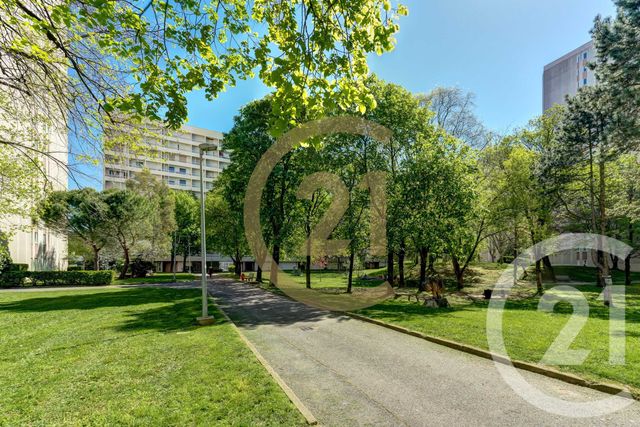 Appartement F3 à vendre - 3 pièces - 61.2 m2 - VILLEURBANNE - 69 - RHONE-ALPES - Century 21 Dauphiné-Lacassagne