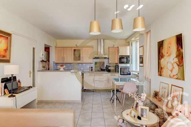 Appartement F3 à vendre - 3 pièces - 61.2 m2 - VILLEURBANNE - 69 - RHONE-ALPES - Century 21 Dauphiné-Lacassagne