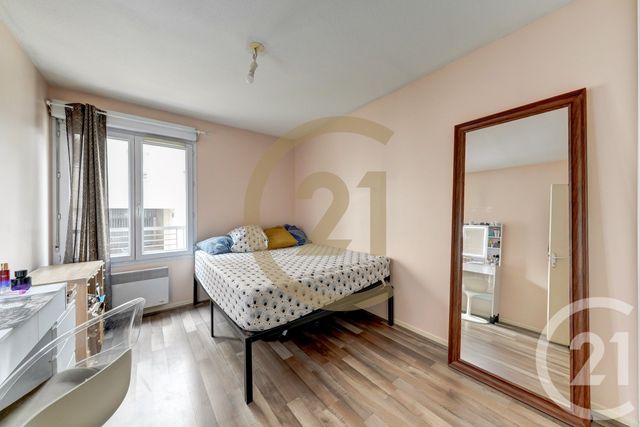 Appartement T2 à vendre - 2 pièces - 51.75 m2 - LYON - 69003 - RHONE-ALPES - Century 21 Dauphiné-Lacassagne